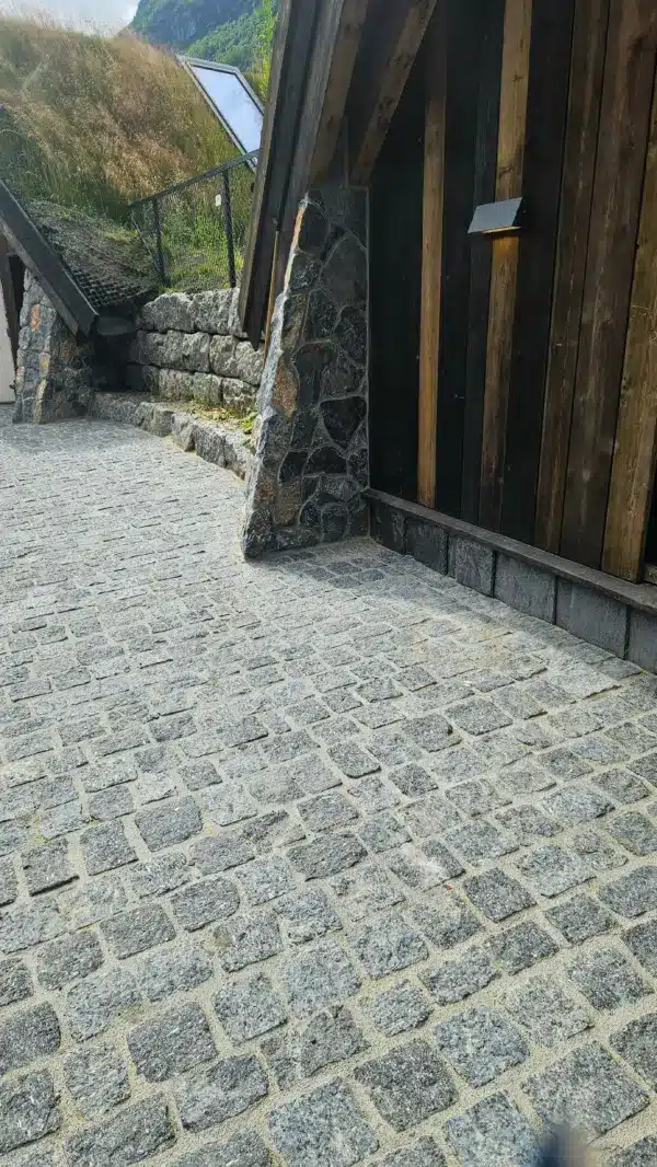 Rockmiks gatestein fra Rocks of Norway.